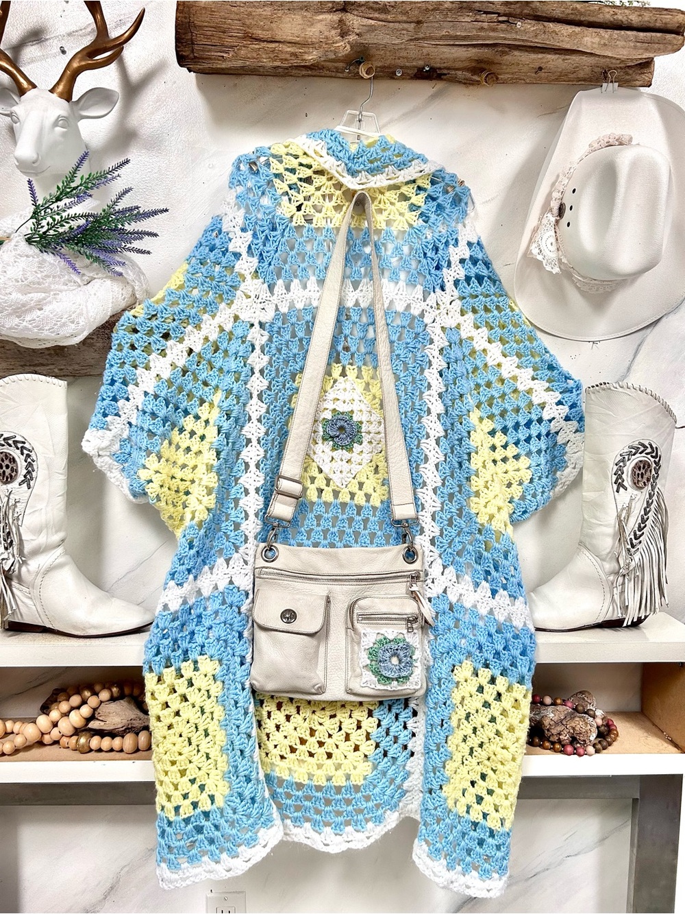 Granny Giveaway SET Oct 12 during my posh live Granny Cocoon + ROOTS granny BAG